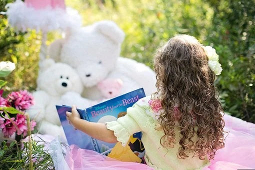 How Does Storytelling In Early Childhood Education Help Your Child’s Development?