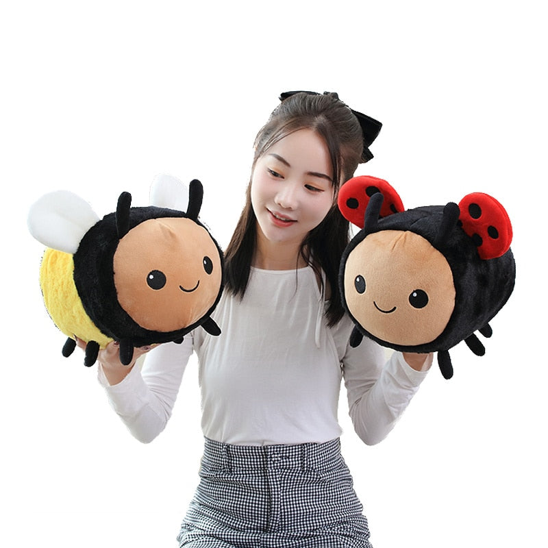 Cute Bee Plush Toy – Kawaii Merchandise