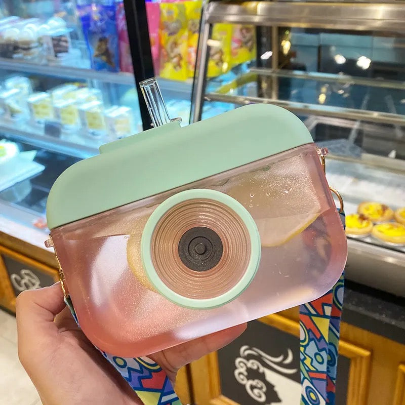 Kawaii Water Bottle Camera - Green