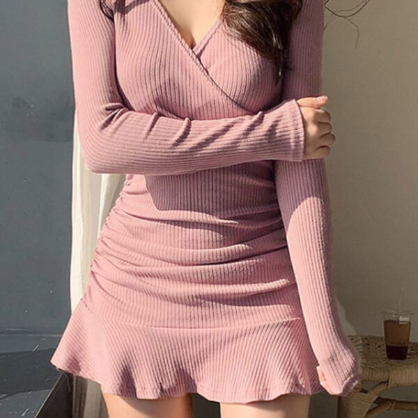 Elegant Black Knitted Ribbed V-Neck Mini Dress
