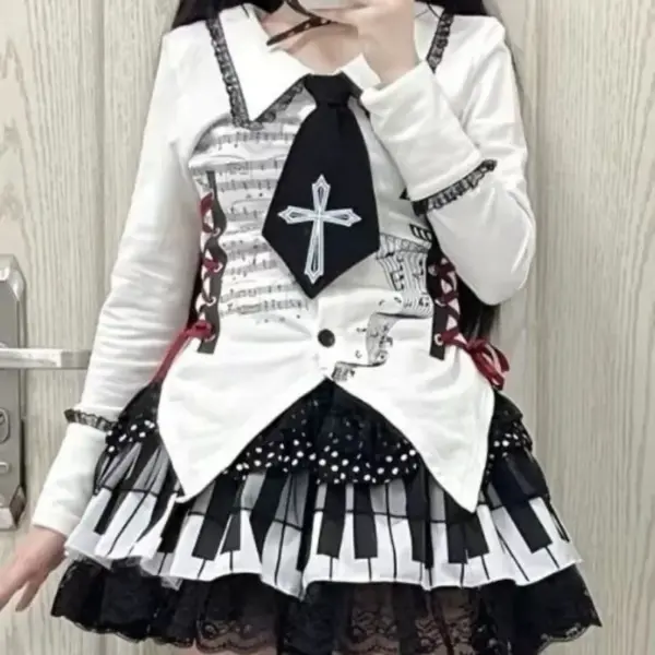 Intricate lace design of the Gothic Lolita Piano Key Wave Dot Skirt