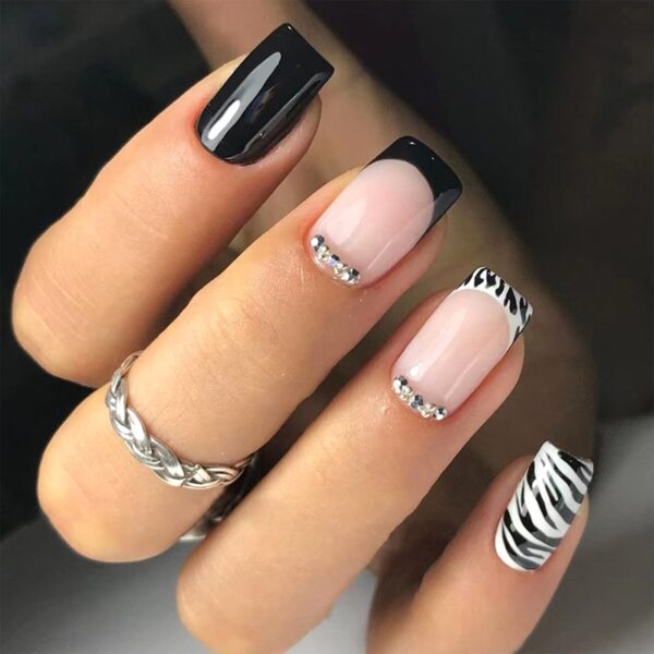 dark-gothic-press-nails-false-press-on-natural-goth-gothic-kawaii-772.jpg