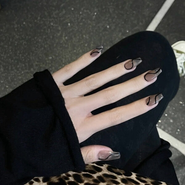 dark-gothic-press-nails-false-press-on-natural-goth-gothic-kawaii-948_91126dbe-8312-4be8-b7cc-33bbe96b18a4.jpg