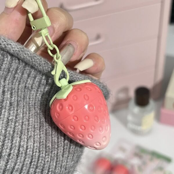 strawberry-keychain-fruit-moisturizing-lip-balm-239.jpg